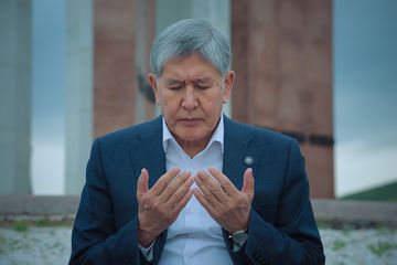 Keçmiş prezident xəstəxanaya yerləşdirildi