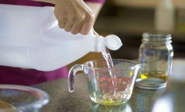 Dörd nəfər intihar etmək üçün sirkə turşusu içdi - RƏSMİ