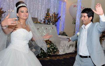 Boşanan müğənnimiz ərinin 2-ci xanımını BİABIR ETDİ: "O telefonda..." - VİDEO