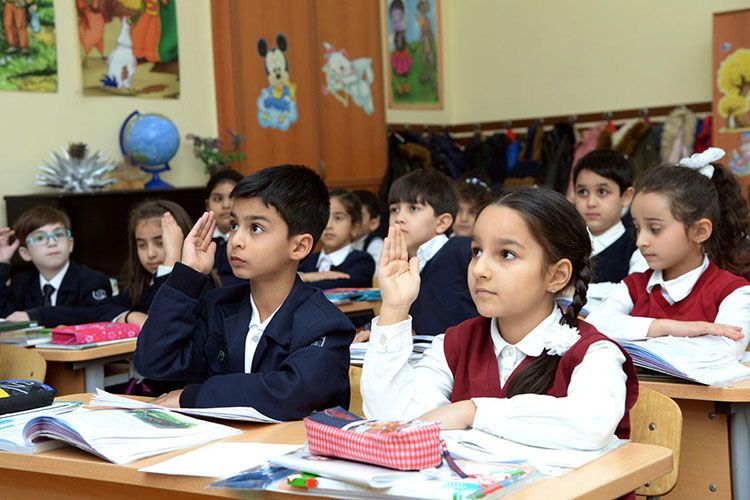 Təhsil müəssisələrində tətilin müddəti uzadıldı