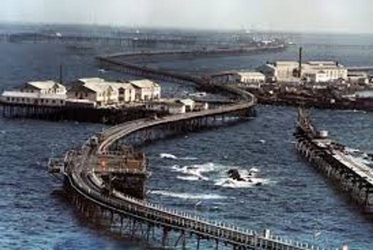 Neft Daşlarında olan insanlarla bağlı TAPŞIRIQ