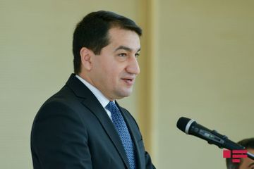 “Medianın kommunikasiya qurulmasına böyük rolu var" - Hikmət Hacıyev