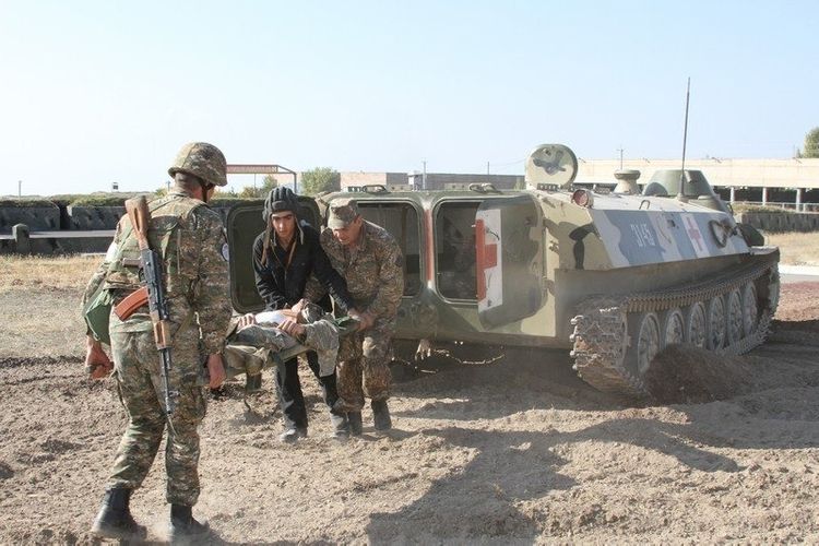 Atəşkəsi pozan erməni hərbçi yaralandı