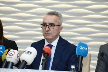 “Xaricdən insanlar qayıtdıqca, karantin infrastrukturunun imkanları tükənir” – İbrahim Məmmədov