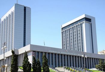 Milli Məclisdə idarəetmə rabitə vasitəsilə həyata keçirilir