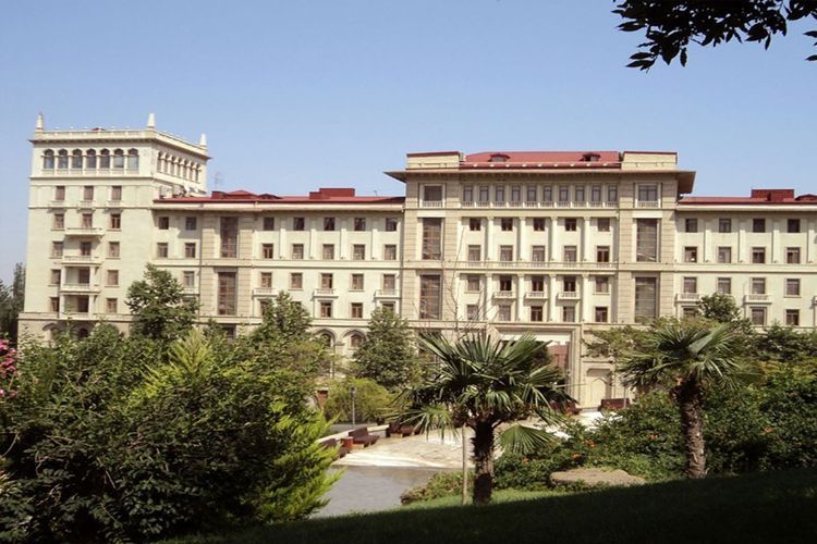 Karantin rejimində işləyəcək dövlət və özəl təşkilatların xüsusi iş rejimi olacaq