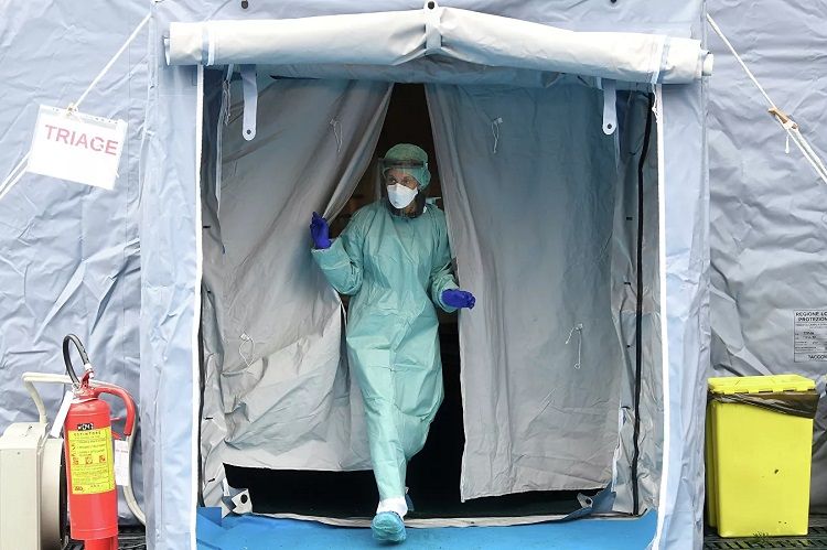 İtaliyada COVID-19 infeksiyasından ölənlərin sayı 12 mini keçib
