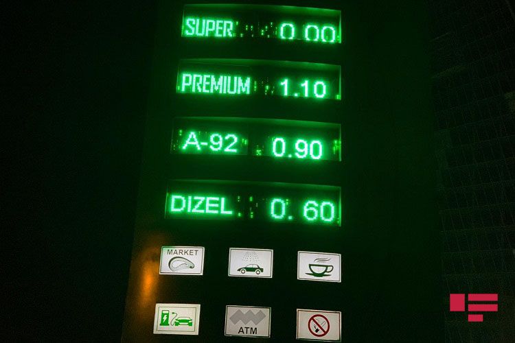 Azərbaycanda benzin ucuzlaşdı - FOTO