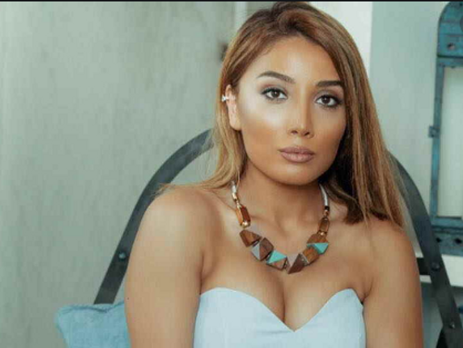 "Evdə olmaqdan gözəl heç nə yoxdur" - Azərbaycanlı müğənni