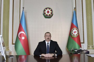 Prezident: Heydər Əliyev Fondunun göndərdyi ərzaqları qohumlarının evlərində saxlayırlar ki, sonra satsınlar