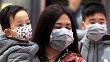 Üz maskası: Koronavirus dövrünün yeni aksesuarı