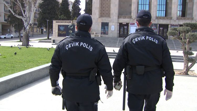 Bakıda karantini pozan məmurlar cəzalandırıldı
