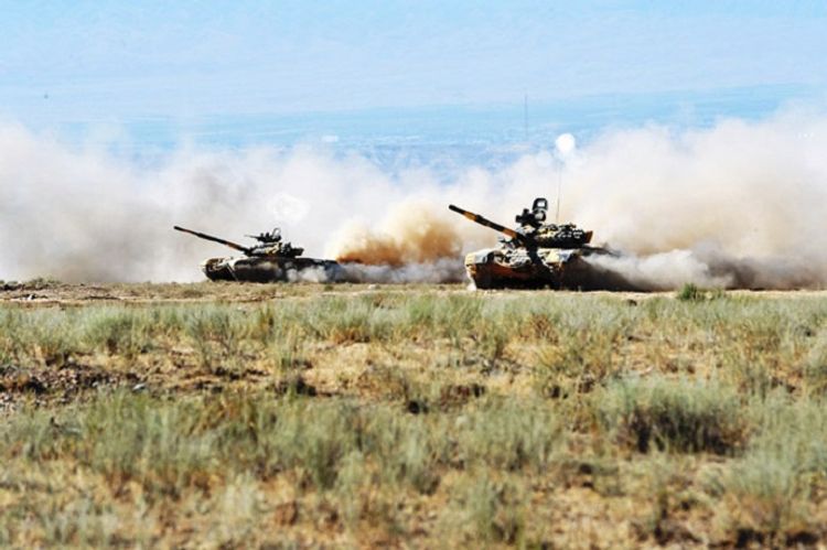 Ermənilər işğal etdikləri Qarabağda hərbi təlimlər keçirir 