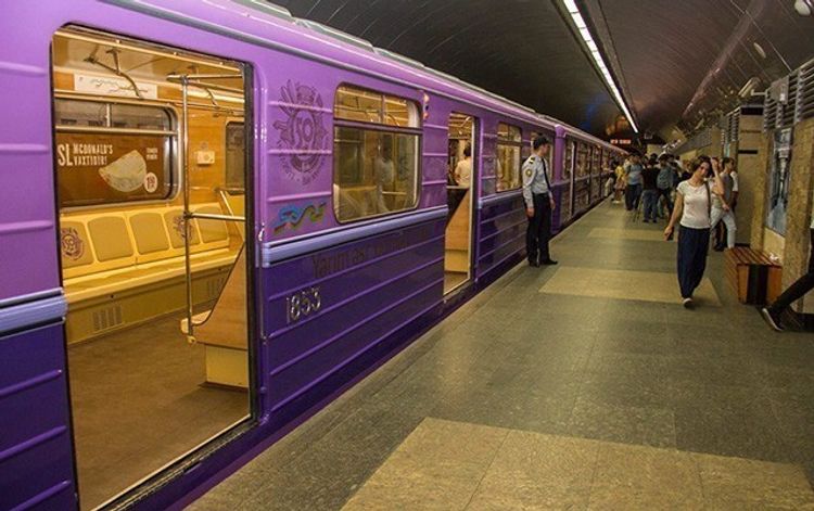 Metroda bir adamın daşınması 50 qəpikdən baha başa gəlir