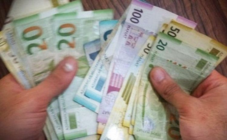 Tanınmış müğənnimiz pulsuz qaldı - FOTO