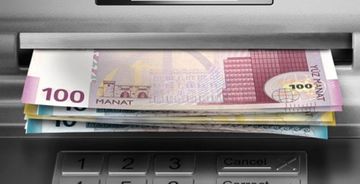Kartdan 4500 manat pul oğurlandı