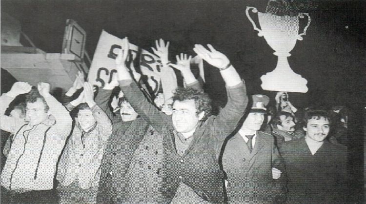 Göz yaşardan qələbə, küçələrdə şərab seli, 13 gün axtarılan cəsəd... – Səbuhi Məmmədli yazır