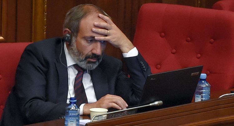 Paşinyanın savadsızlığı bir daha ortaya çıxır - TƏHLİL