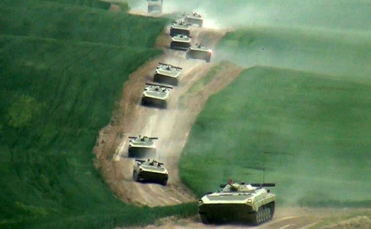 Döyüş və ehtiyat hərbi hissələri əməliyyat təyinatı rayonlarına çıxarılır - VİDEO