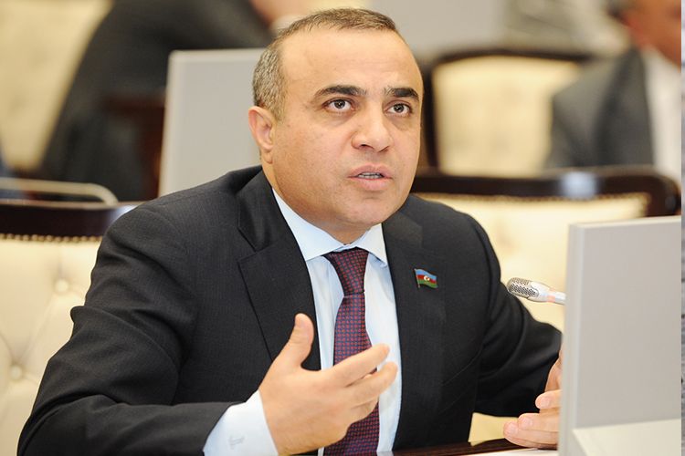 “Ünvanli sosial yardım vətəndaşlarımızda tənbəllik yaradır” - Azay Quliyev