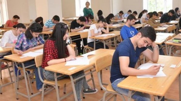 Ali məktəblərə tələbə qəbulu qaydası dəyişdi