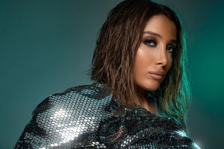 "Çoxundan fərqlənirəm" - Azərbaycanlı müğənni