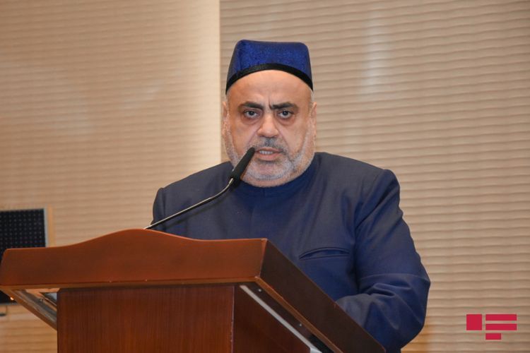 Allahşükür Paşazadə Azərbaycan xalqını təbrik etdi