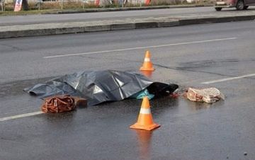 Avtomobilin vurduğu piyada xəstəxanada keçindi