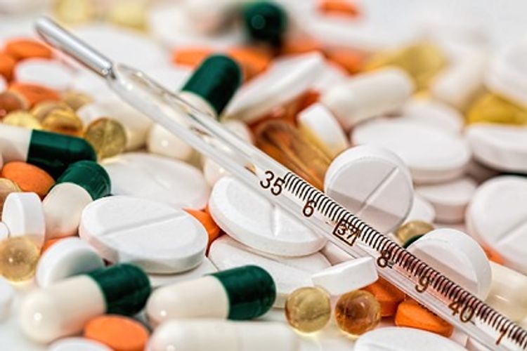 Koronavirusa yoluxanlar üçün təhlükəli dərmanlar AÇIQLANDI