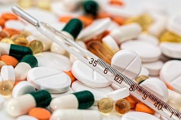 Koronavirusa yoluxanlar üçün təhlükəli dərmanlar AÇIQLANDI