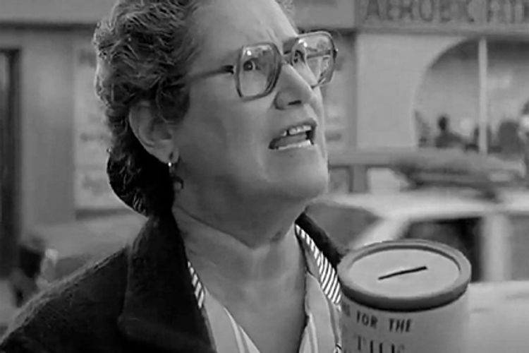  “Gələcəyə geri qayıtmaq” filminin aktrisası vəfat etdi