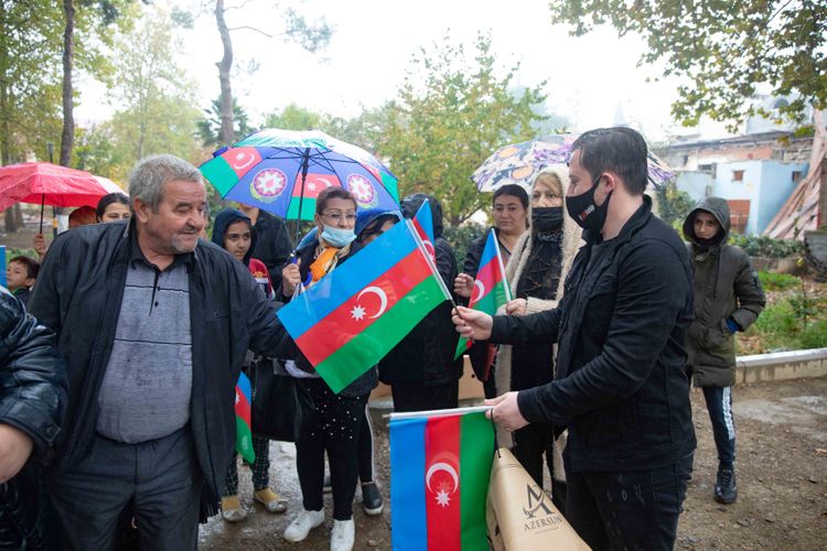 “Azərsun Holdinq” “Bayrağımız qürurumuzdur” aksiyası keçirib 