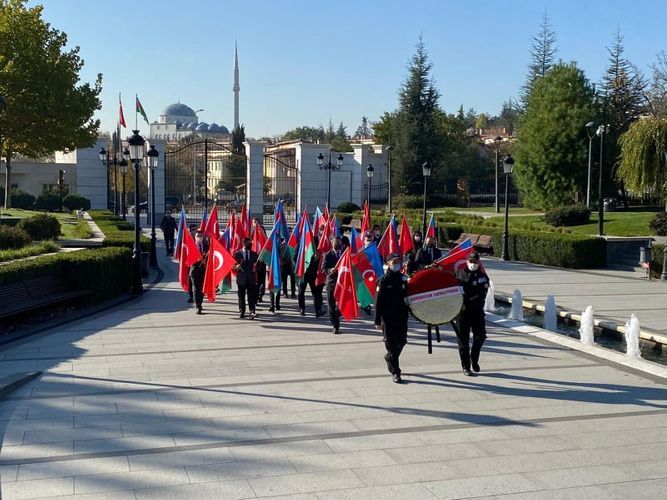 Türkiyədəki Səfirliyimiz Dövlət Bayrağı və Şuşanın Qələbə gününü qeyd edib