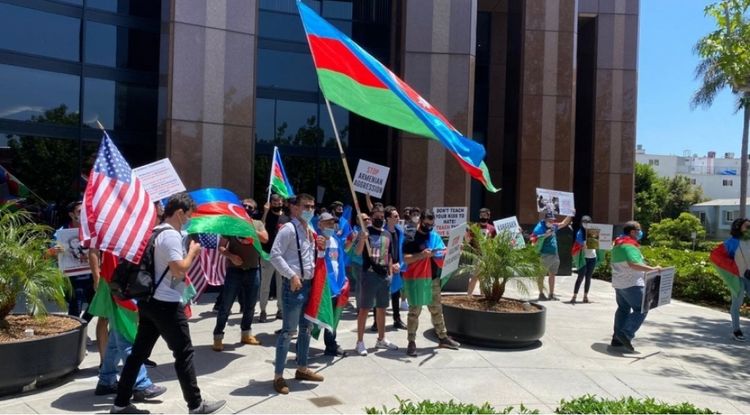 Kaliforniyada ermənilərin azərbaycanlılara vurduğu ziyan ödənildi