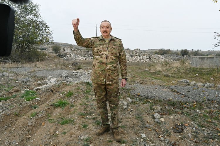 "Bu yol imkan verəcək ki, Şuşaya rahat gedib-gələ bilək" - Prezident