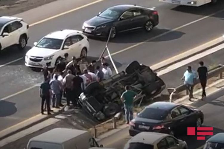 Bakıda maşın aşdı: ölən var
