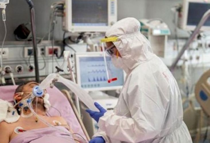 Süni tənəffüs aparatında olan koronaviruslu xəstələrin SAYI