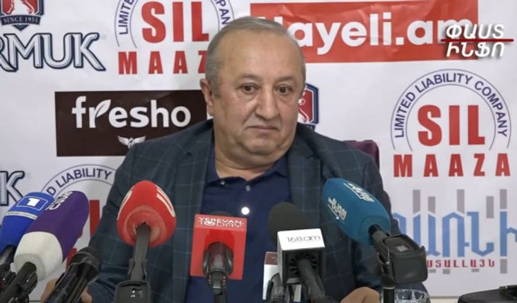 "Müharibə vaxtı yayılan yalanlar ölkəni dərin böhrana salıb” - Movses Akopyan