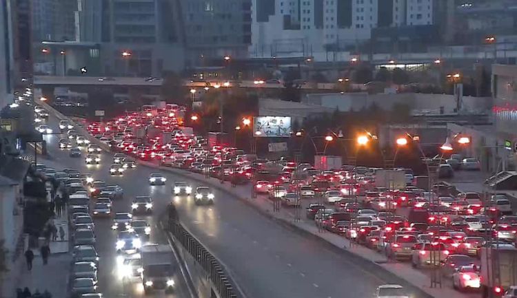 Bakının bu ərazilərində tıxac var - SİYAHI