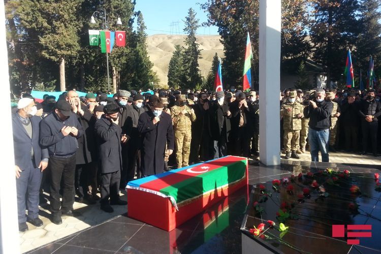 Şəhid polkovnik Babək Səmidli dəfn olundu  - FOTO - YENİLƏNİB