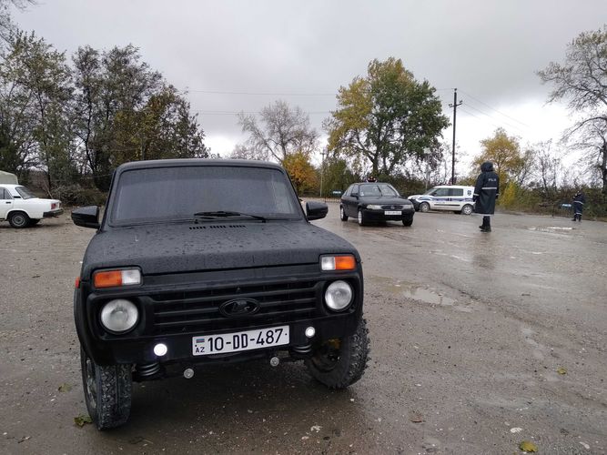 Postda saxlanılan maşından narkotik tapıldı