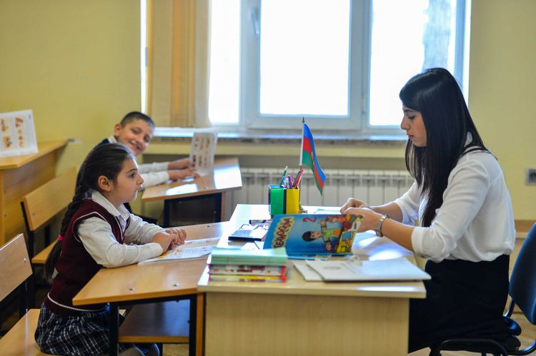 Təhsil müəssisəsi nəzdində ödənişli əsaslarla dərnəklər təşkil edə biləcək