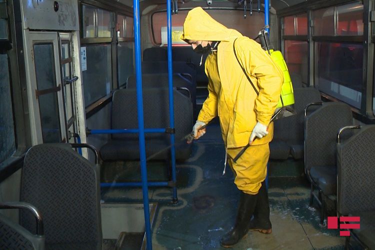 Bakıətrafı qəsəbələrdə fəaliyyət göstərən 140 avtobus dezinfeksiya edilib - FOTO - VİDEO