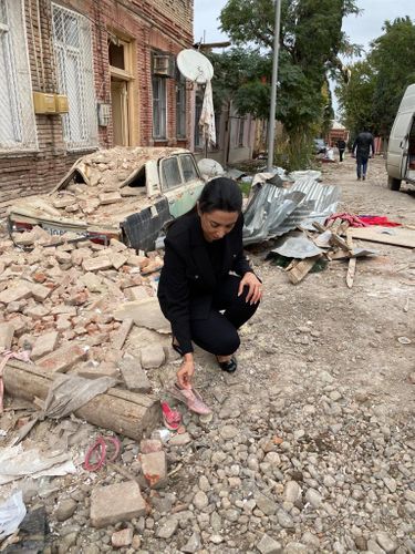 Ombudsman düşmənin Gəncədə atəşə tutduğu ərazidə olub