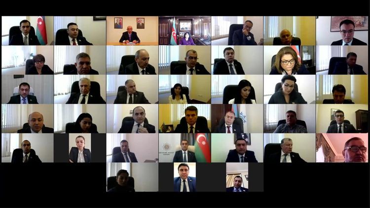 Ədalət Vəliyev deputatlarla görüşdü