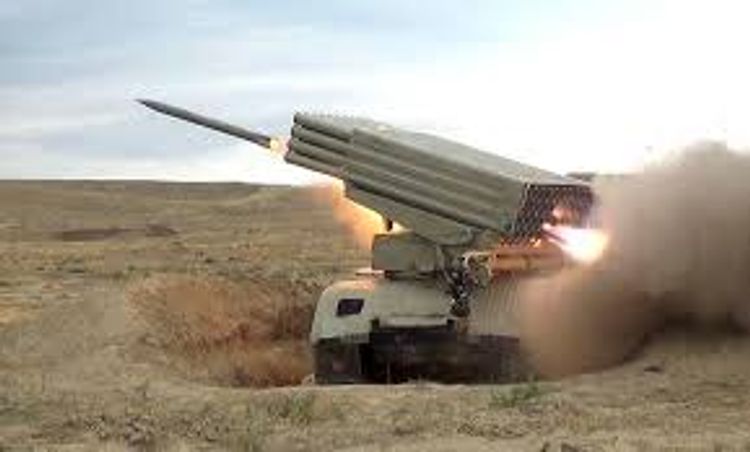 Düşmən Ağdamda 4 mülki şəxsi yaraladı