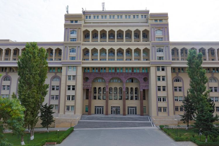 ATU Silahlı Qüvvələrinə Yardım Fonduna 200 min manat ianə edib