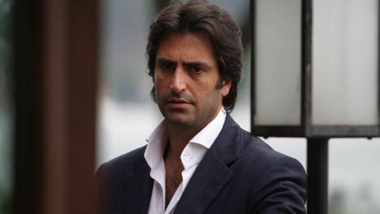 Türkiyəli müğənni ermənilərin Gəncə terrorundan yazdı - FOTO