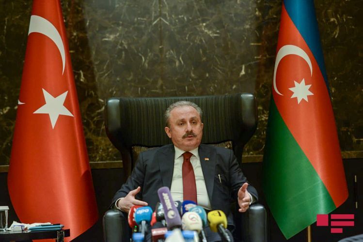 "Ermənistana silah verirsinizsə, bu münaqişəni necə həll edə bilərsiniz?" - Mustafa Şentop