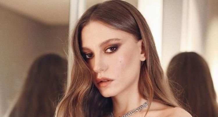 “Hər zaman birlikdəyik” - Serenay Sarıkaya da Azərbaycana dəstək nümayiş etdirib